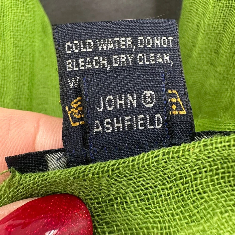 John Ashfield Green 100% Virgin Wool Scarf Lightweight Fringed Kelly Green Gaizy